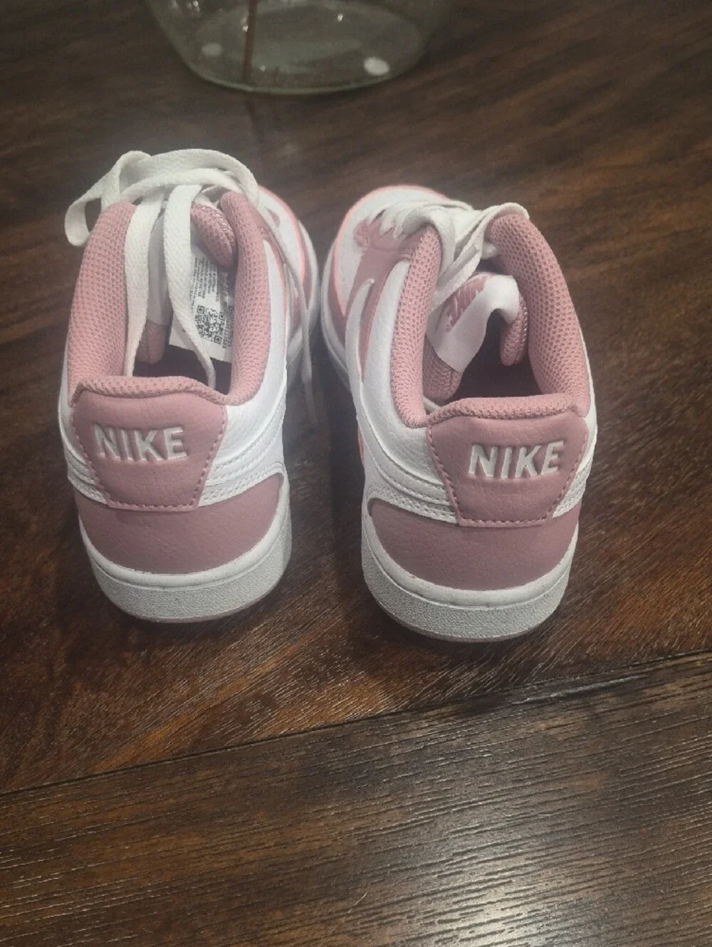 New Nike Women's Court Borough
